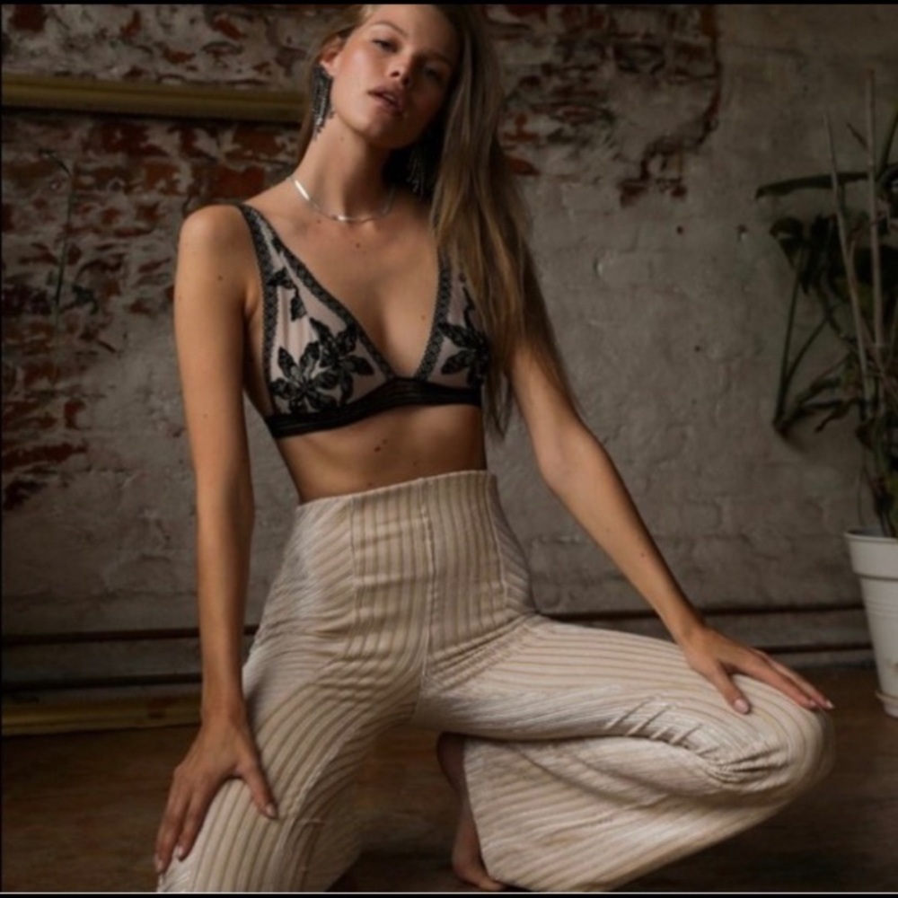 FREE PEOPLE Alia BRALETTE ⭐️ New!!